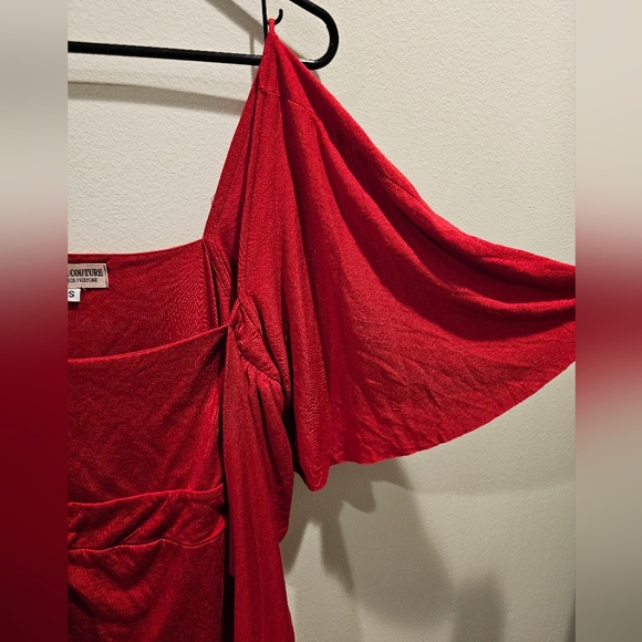 Vintage Red Off-Shoulder Top - Picture 3 of 5